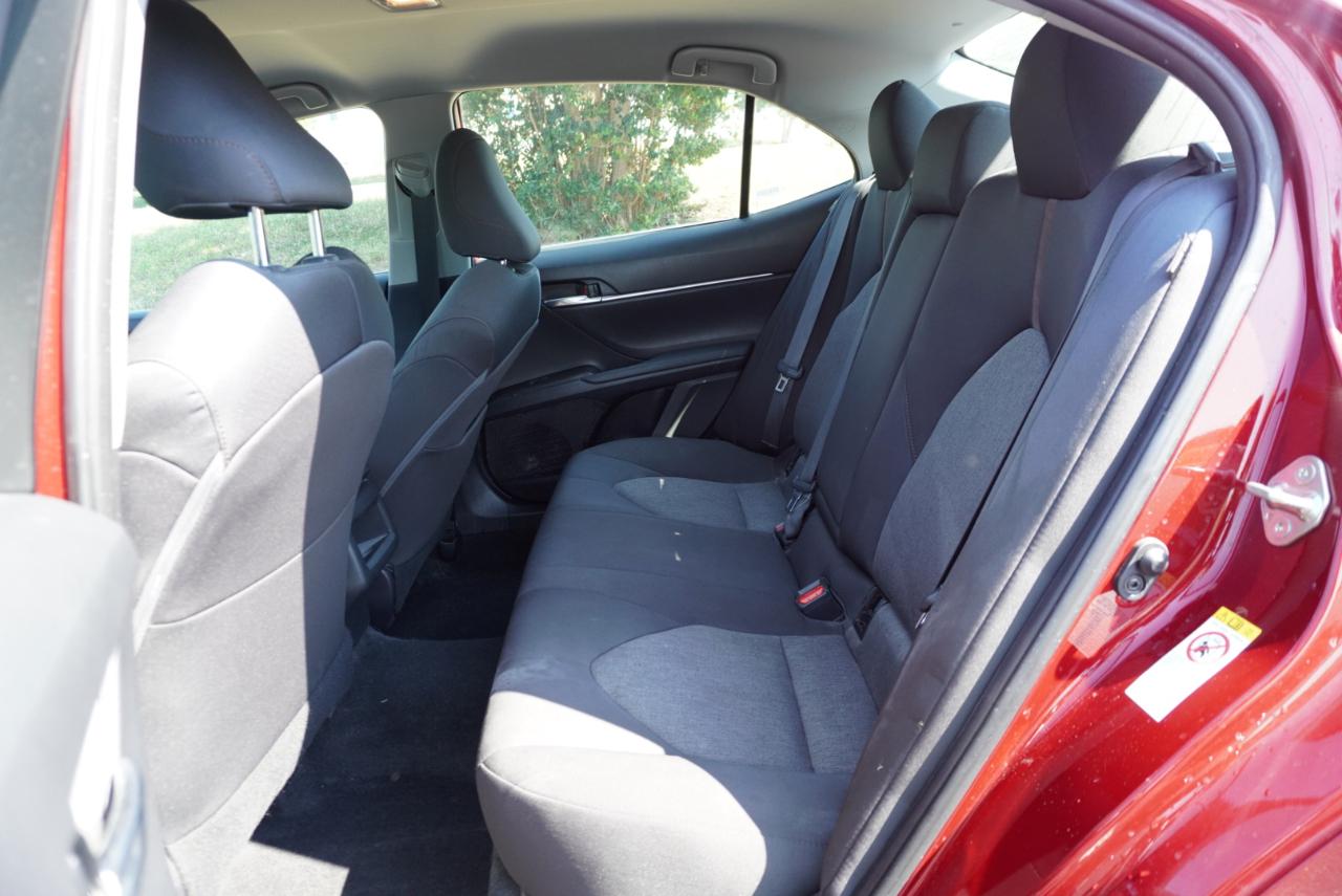 Toyota Camry XLE Auto (Natl) 2018
