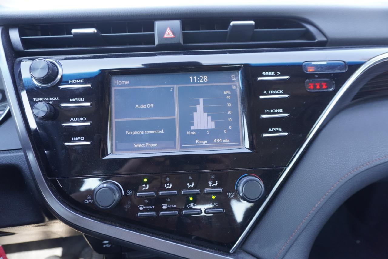 Toyota Camry XLE Auto (Natl) 2018
