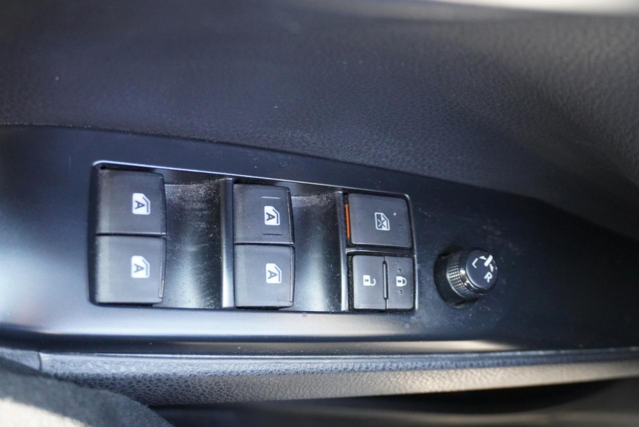 Toyota Camry XLE Auto (Natl) 2018