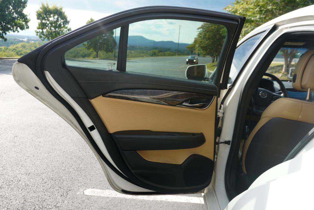 Cadillac ATS 4dr Sdn 2.0L Luxury RWD 2013