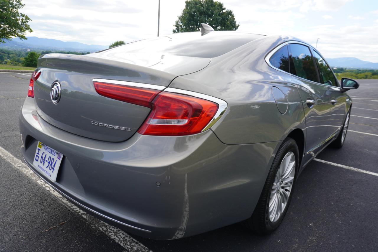 Buick LaCrosse 4dr Sdn Essence FWD 2019