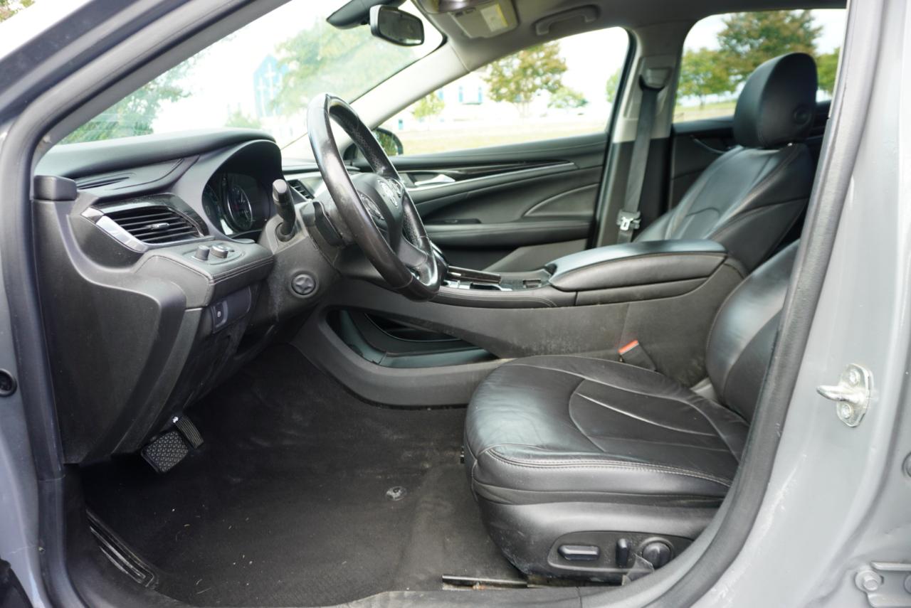 Buick LaCrosse 4dr Sdn Essence FWD 2019