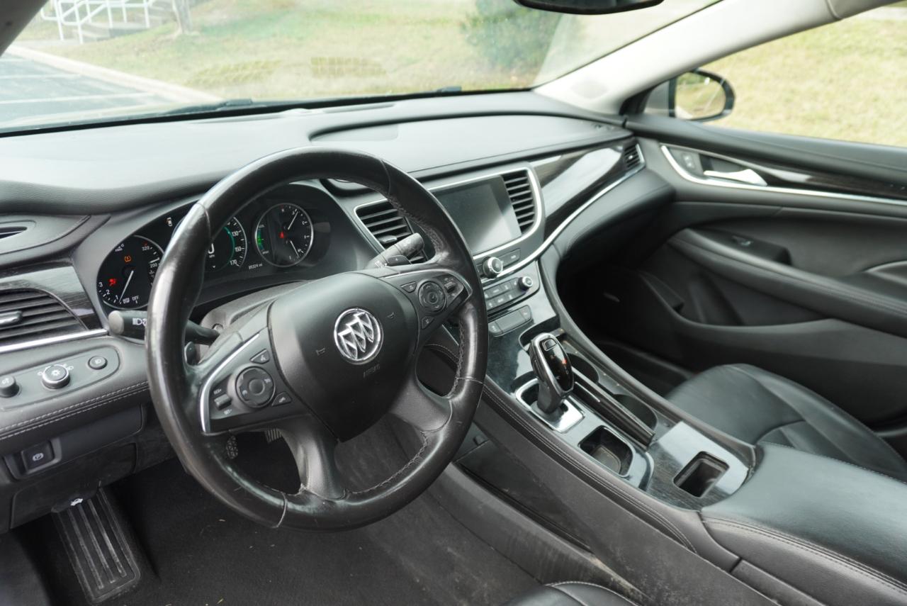 Buick LaCrosse 4dr Sdn Essence FWD 2019