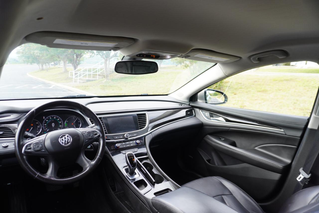 Buick LaCrosse 4dr Sdn Essence FWD 2019