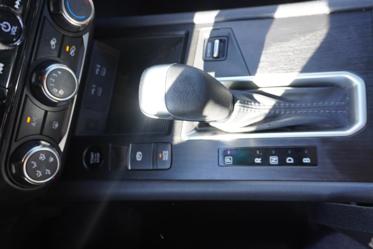 Nissan Kicks SV FWD 2025