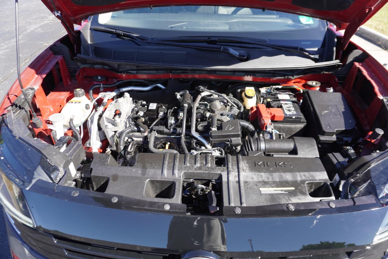 Nissan Kicks SV FWD 2025