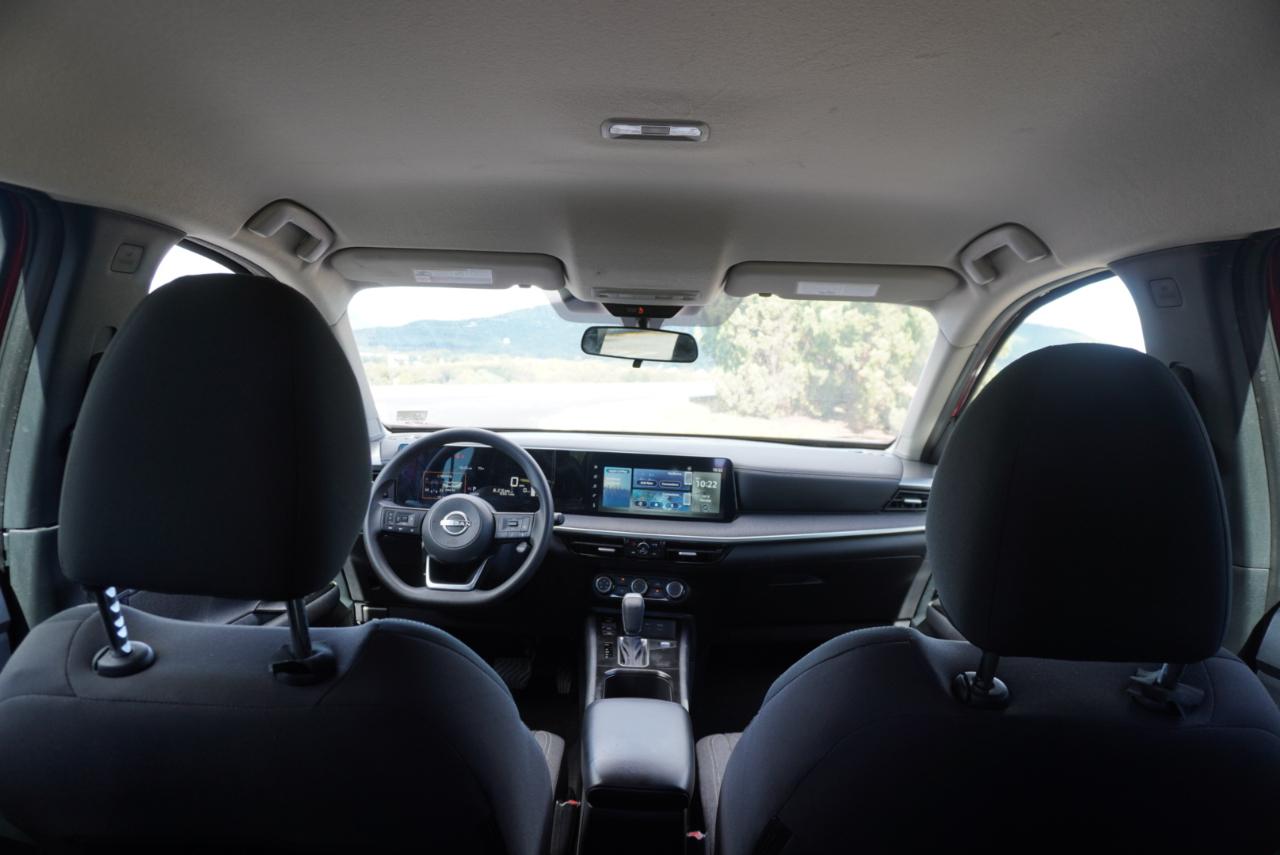 Nissan Kicks SV FWD 2025