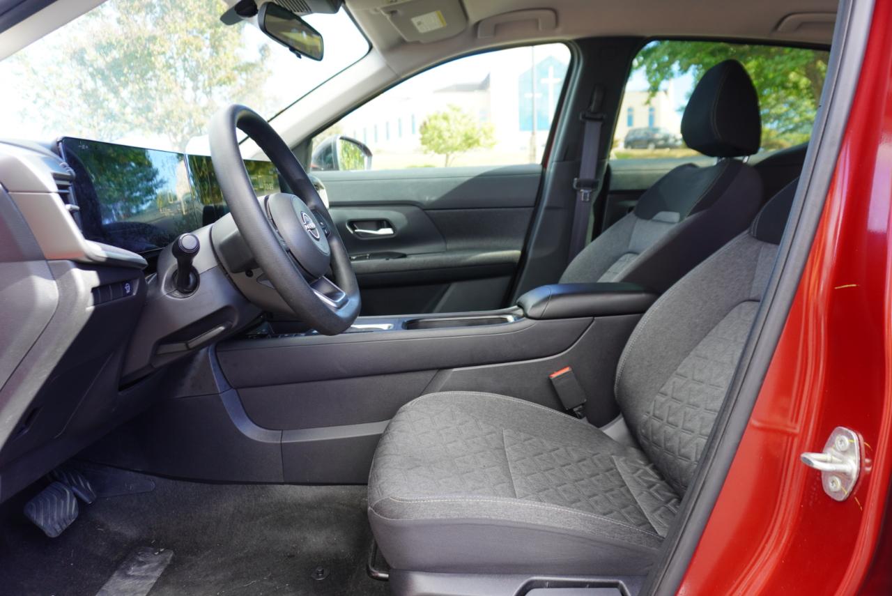 Nissan Kicks SV FWD 2025