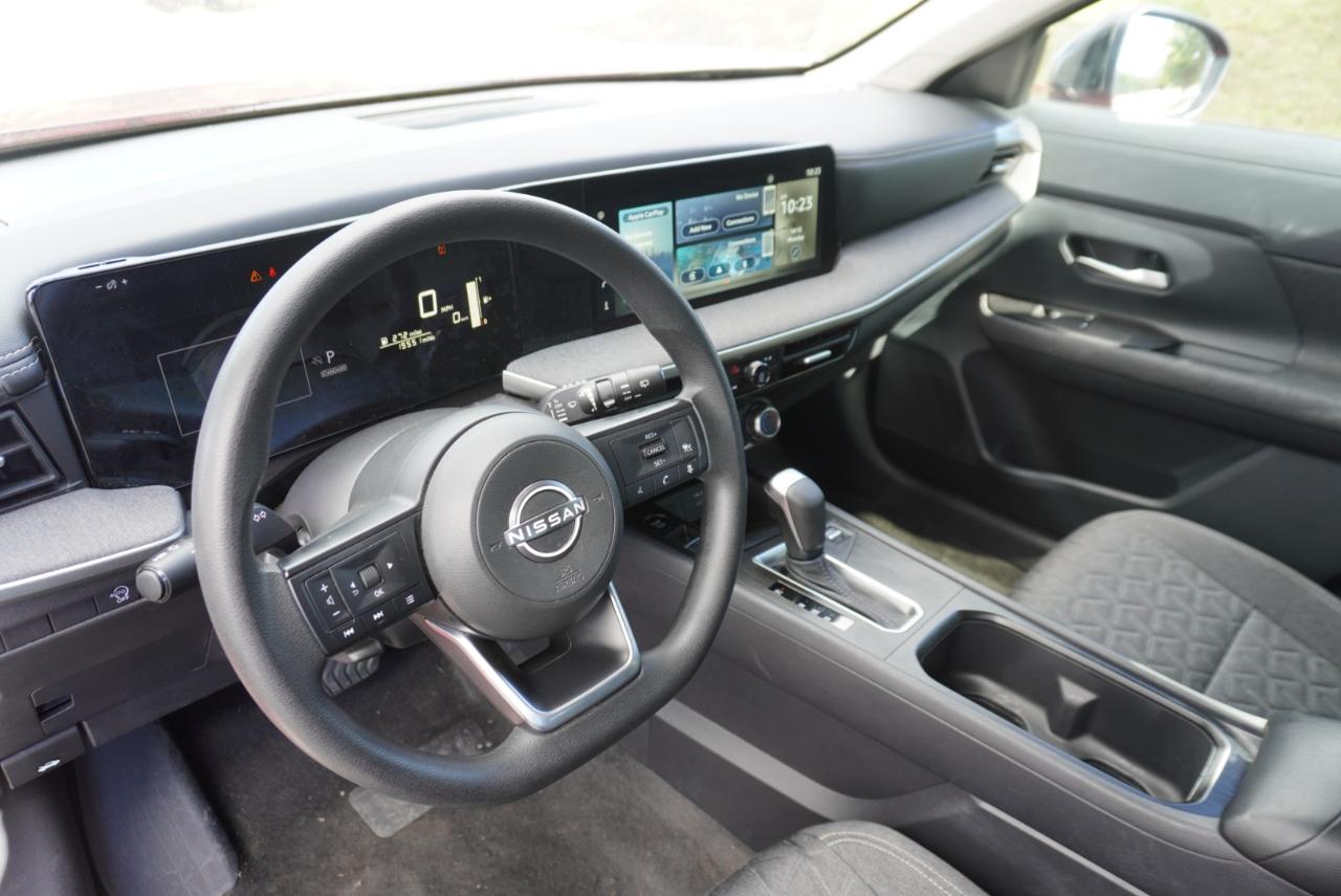 Nissan Kicks SV FWD 2025