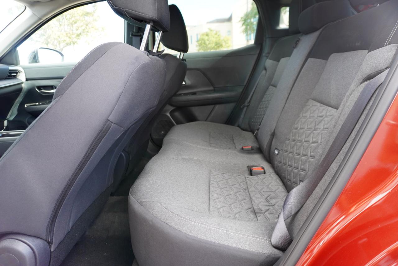 Nissan Kicks SV FWD 2025