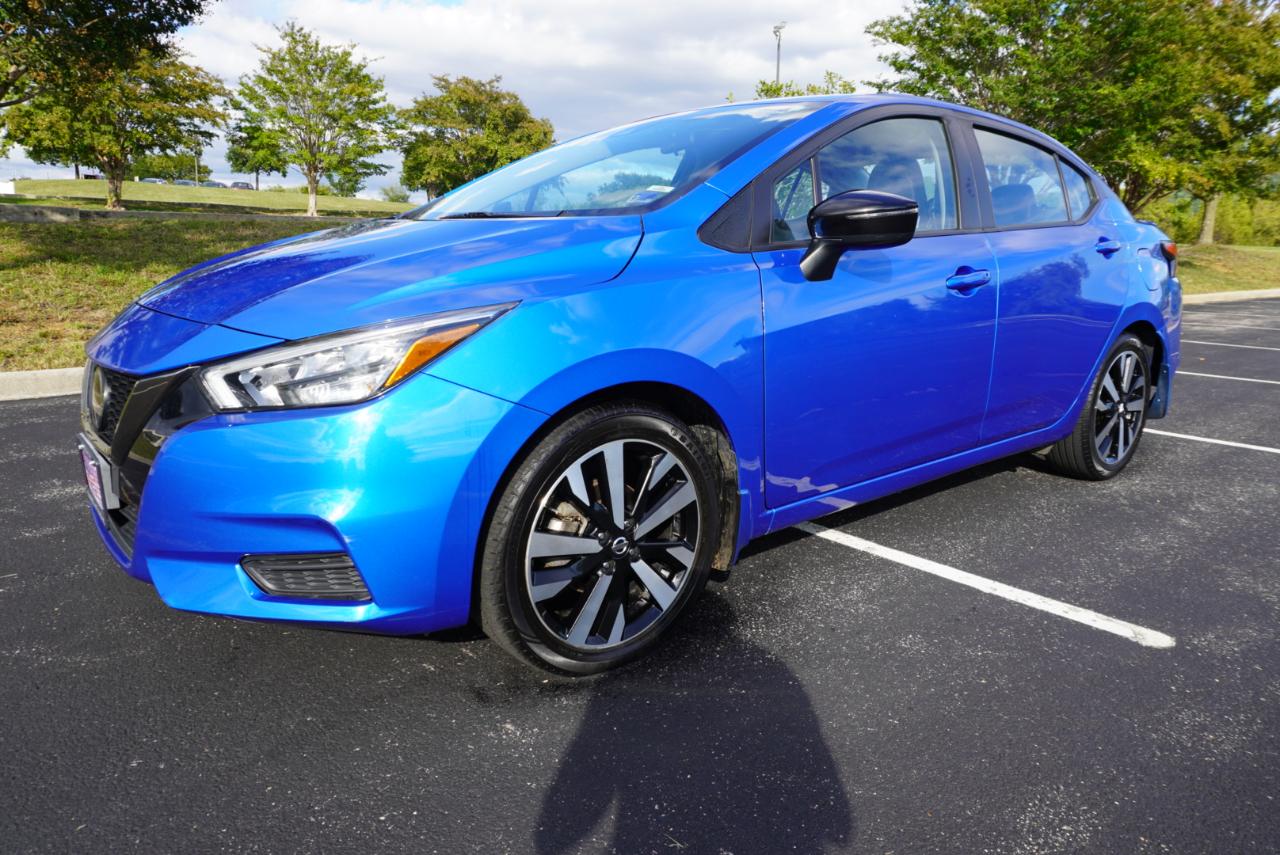 Nissan Versa SR CVT 2022