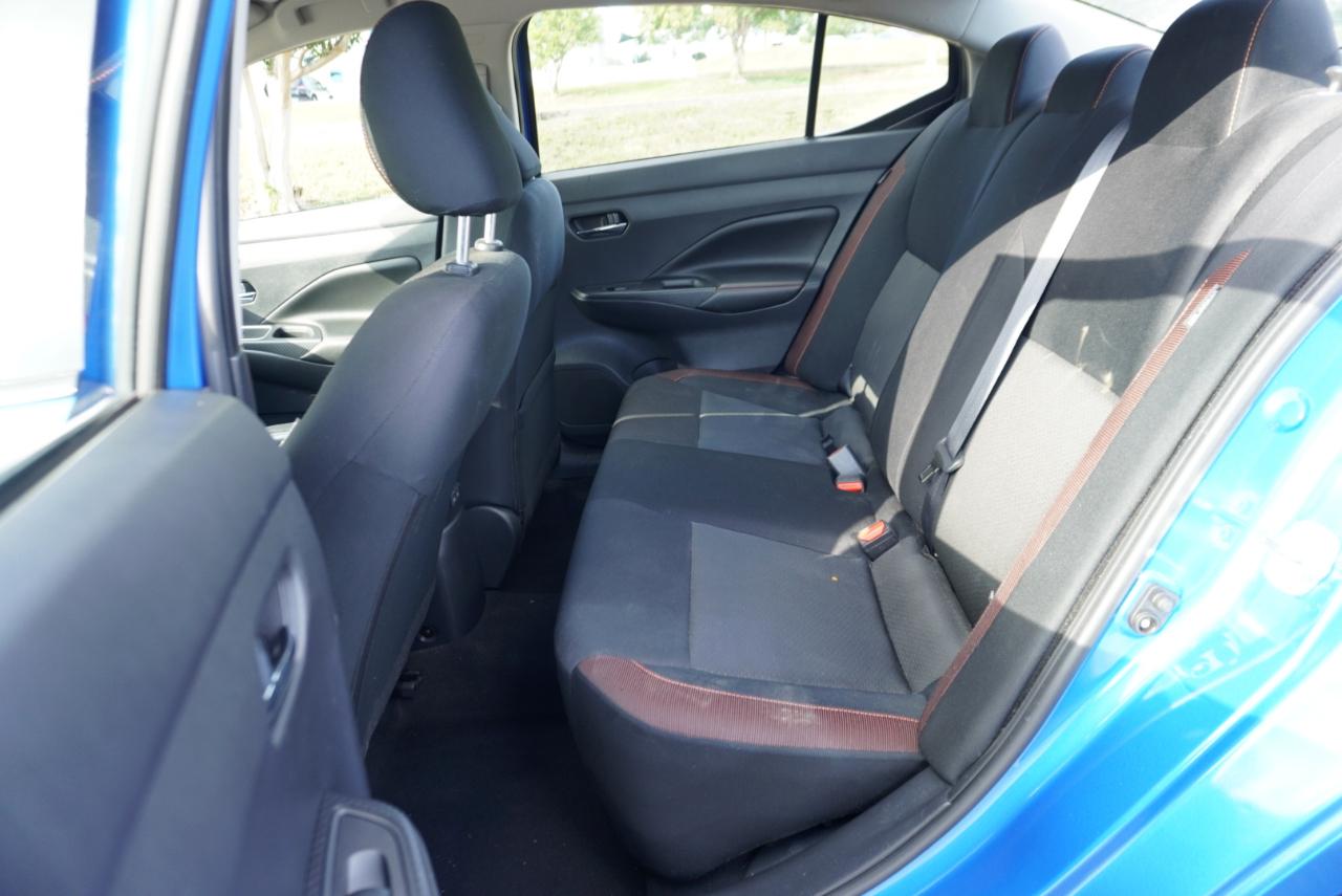 Nissan Versa SR CVT 2022