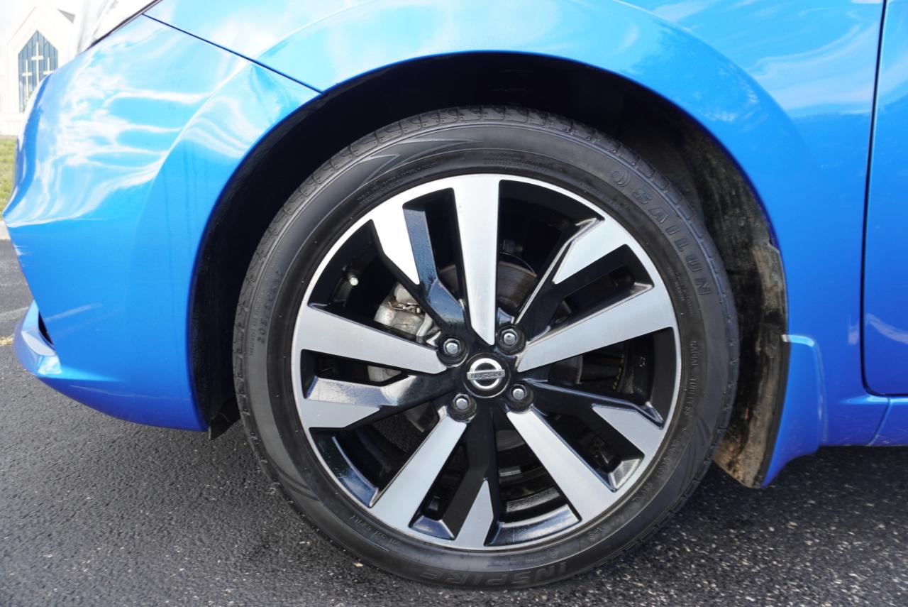 Nissan Versa SR CVT 2022