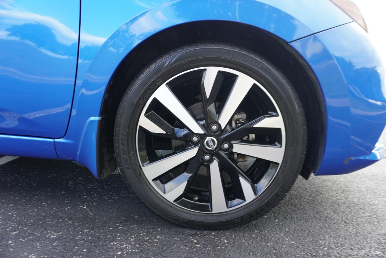 Nissan Versa SR CVT 2022