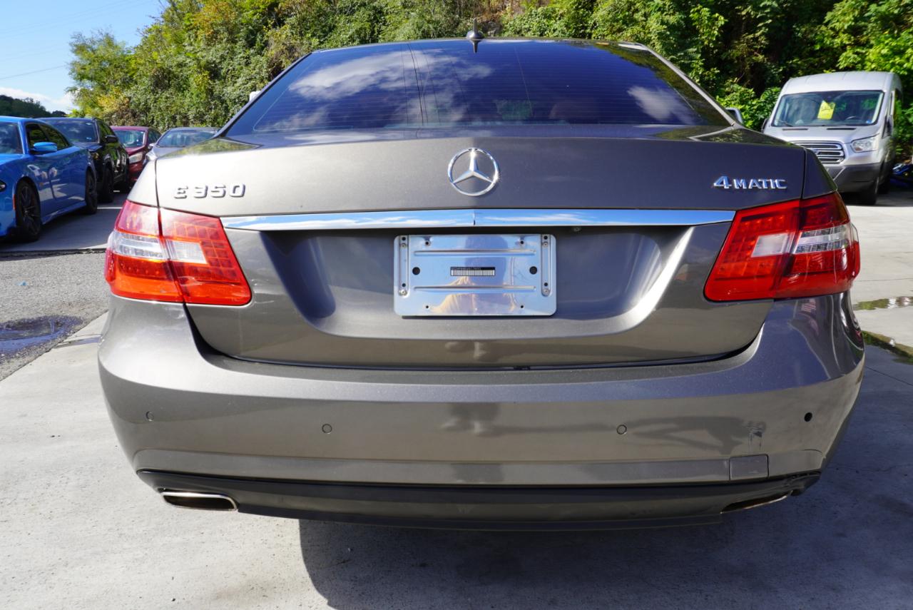 Mercedes-Benz E-Class 4dr Sdn E 350 Sport 4MATIC 2010