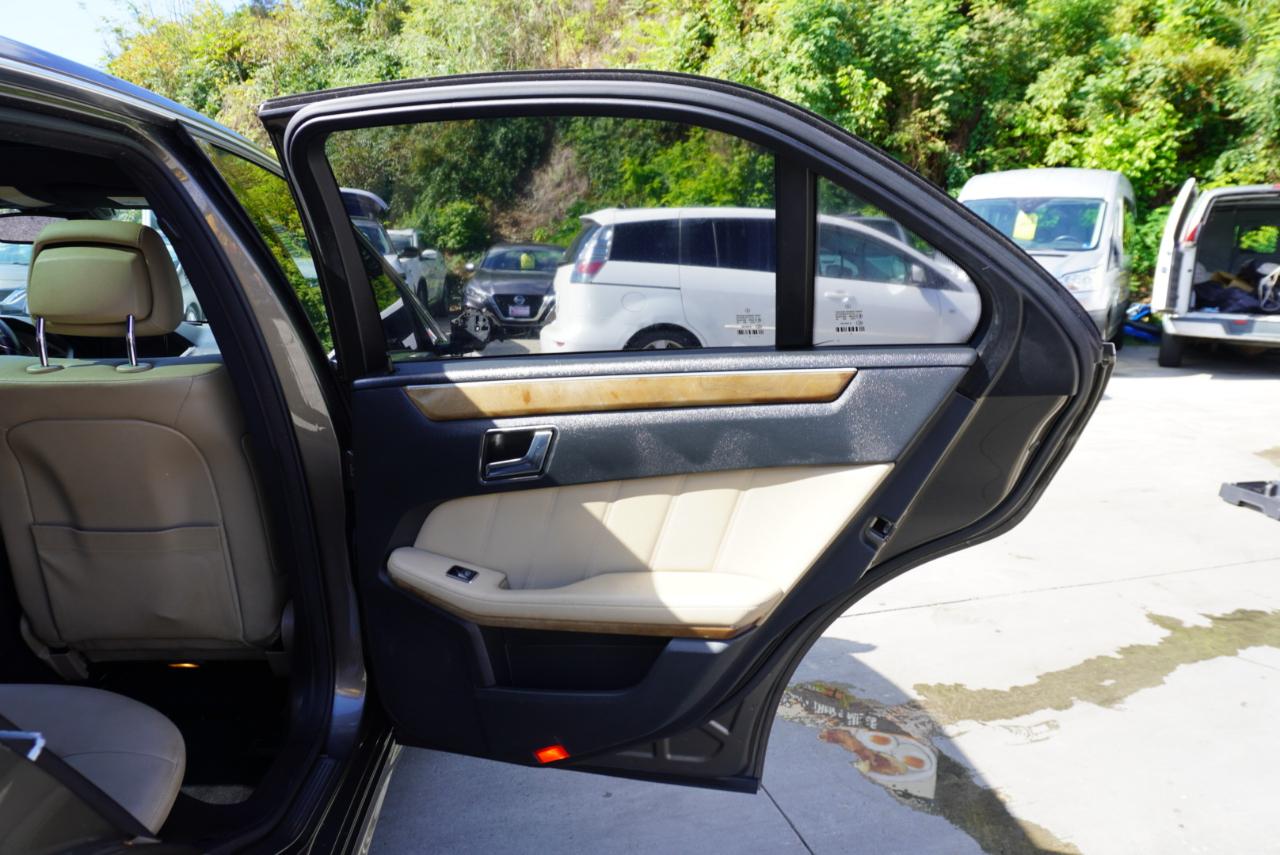 Mercedes-Benz E-Class 4dr Sdn E 350 Sport 4MATIC 2010