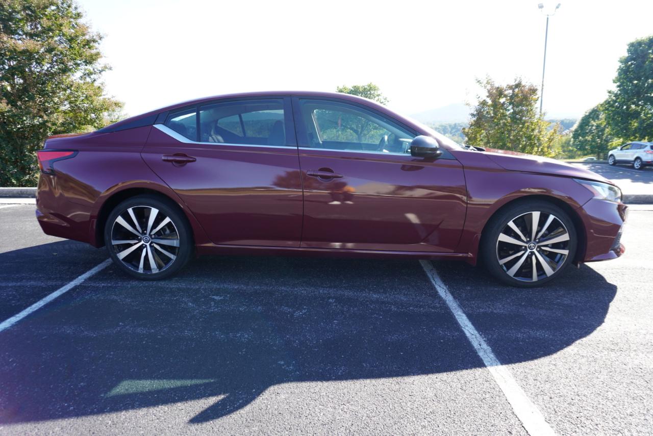 Nissan Altima 2.5 SR Sedan 2020