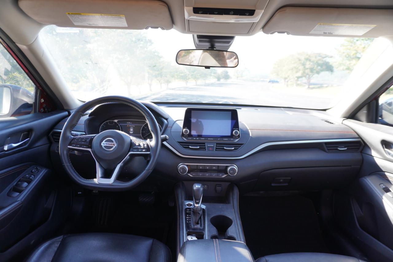 Nissan Altima 2.5 SR Sedan 2020