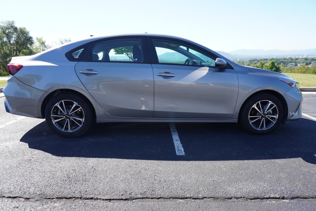 Kia Forte LXS IVT 2023