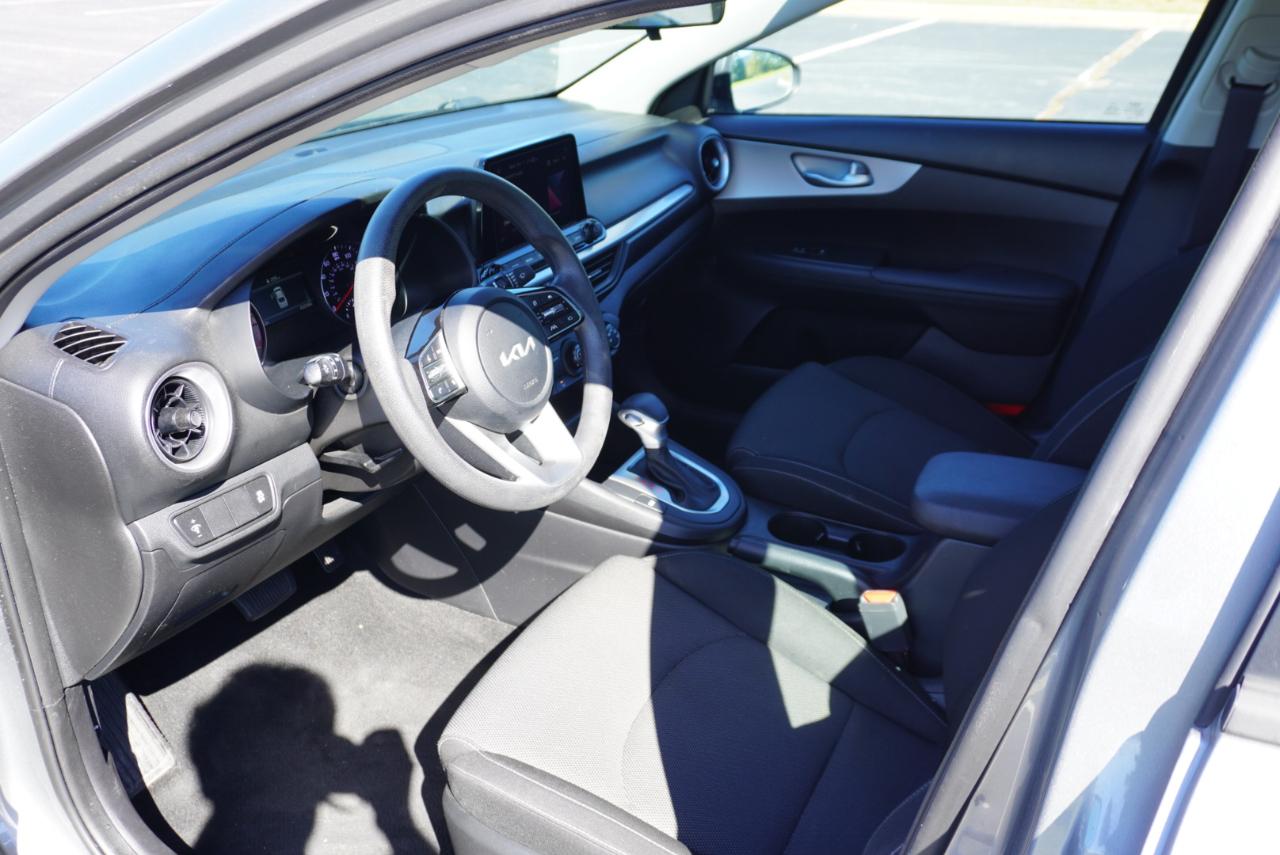 Kia Forte LXS IVT 2023
