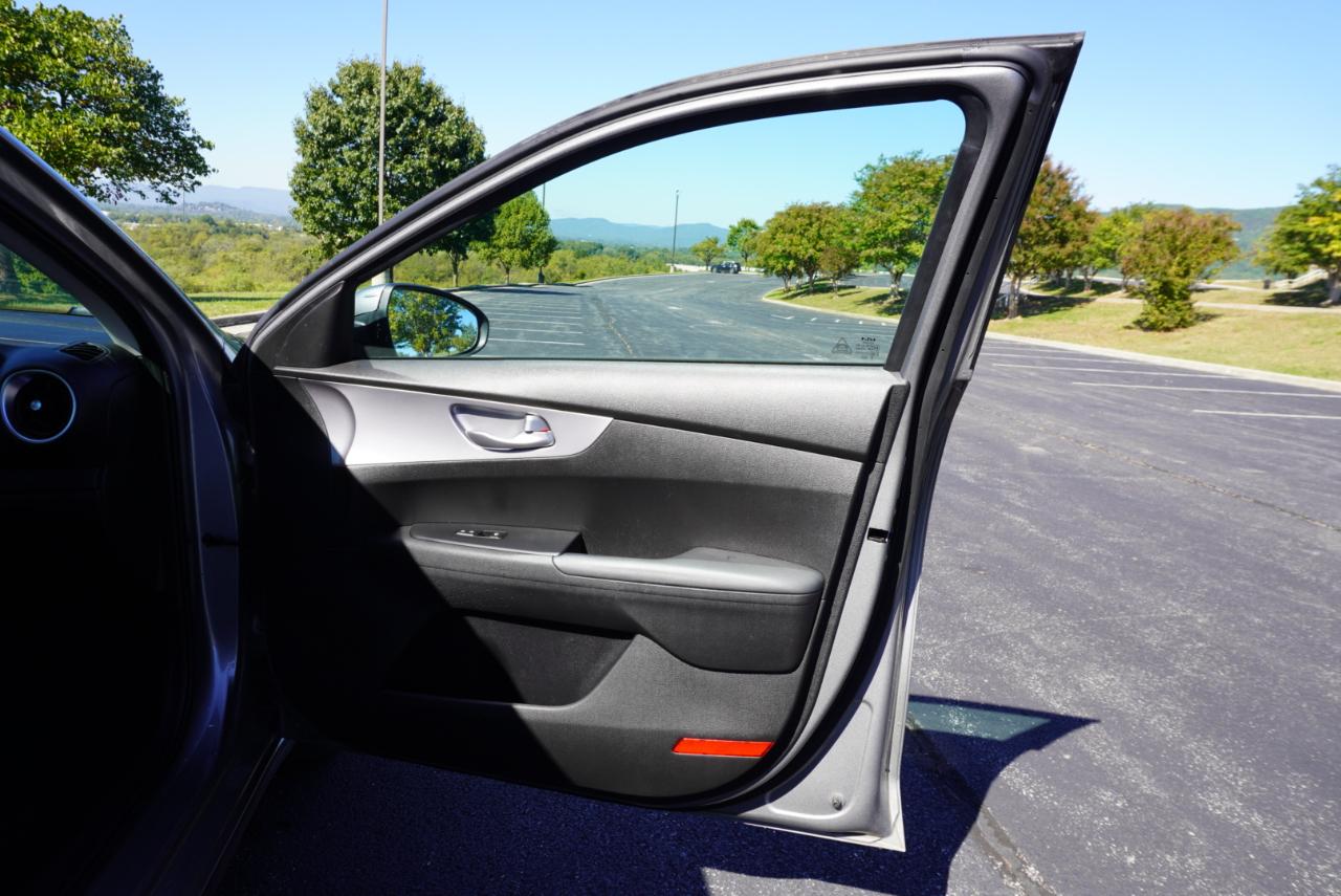 Kia Forte LXS IVT 2023