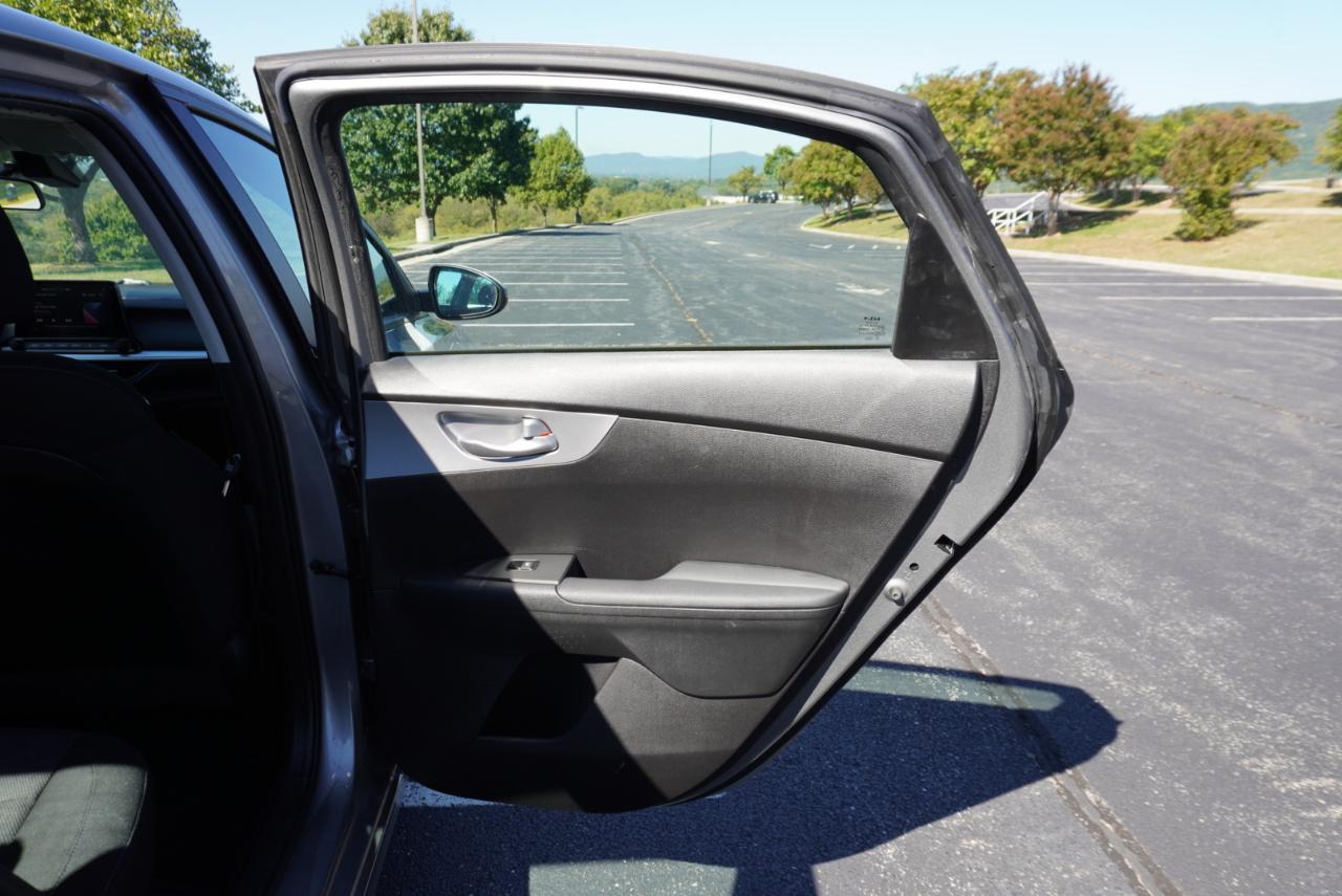 Kia Forte LXS IVT 2023