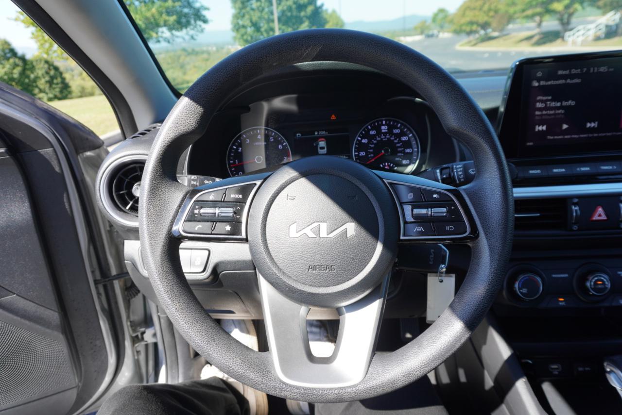Kia Forte LXS IVT 2023
