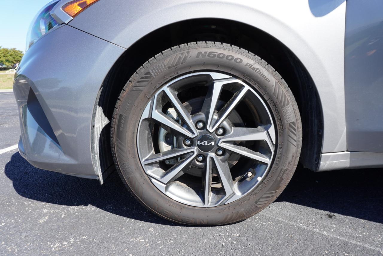 Kia Forte LXS IVT 2023