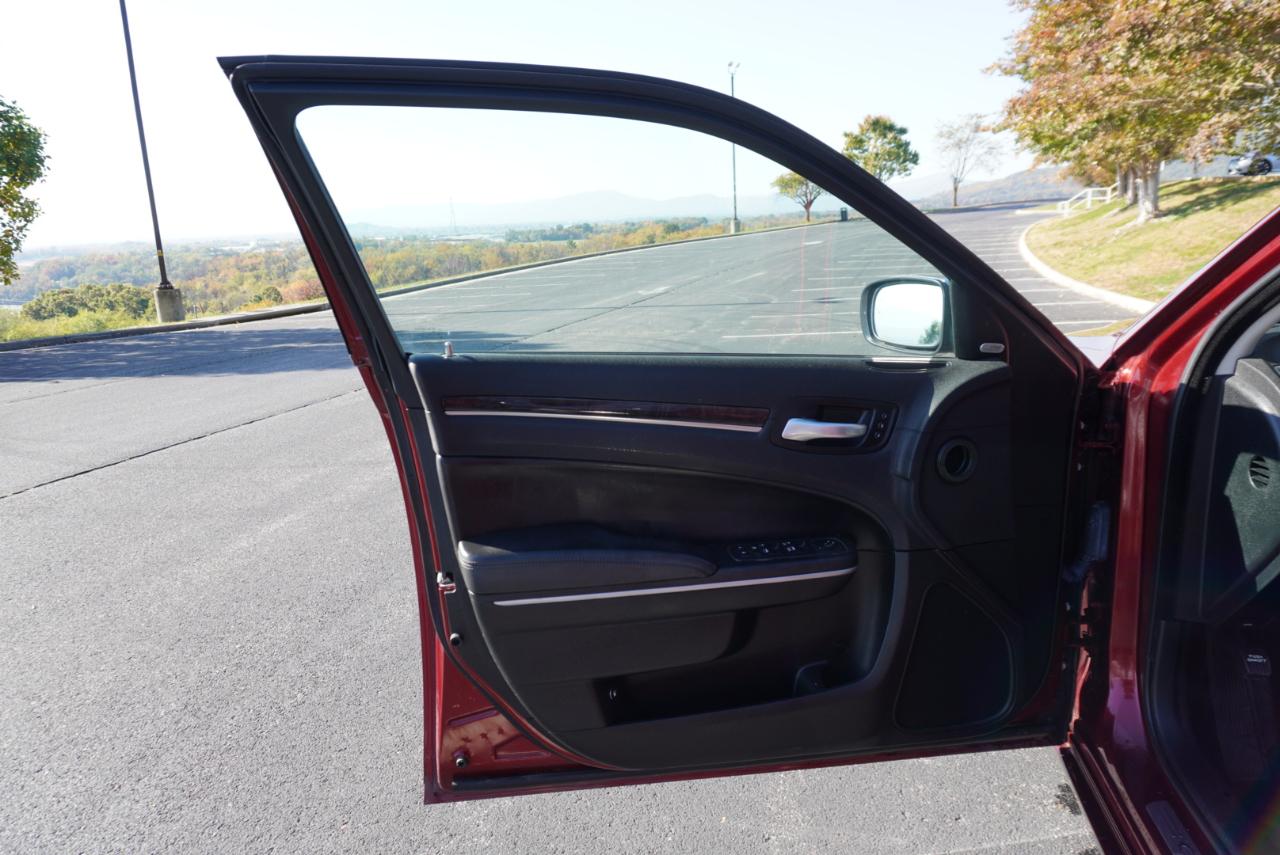 Chrysler 300 Limited RWD 2018