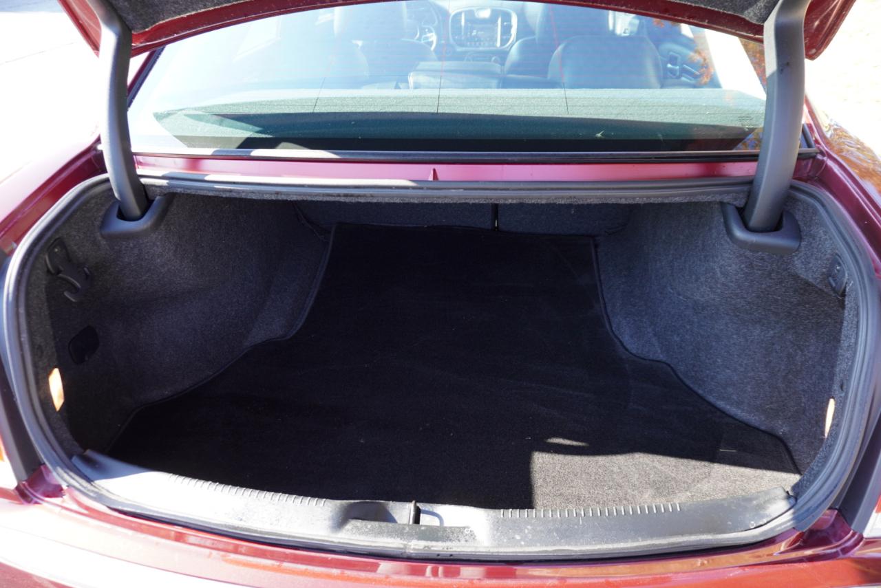 Chrysler 300 Limited RWD 2018