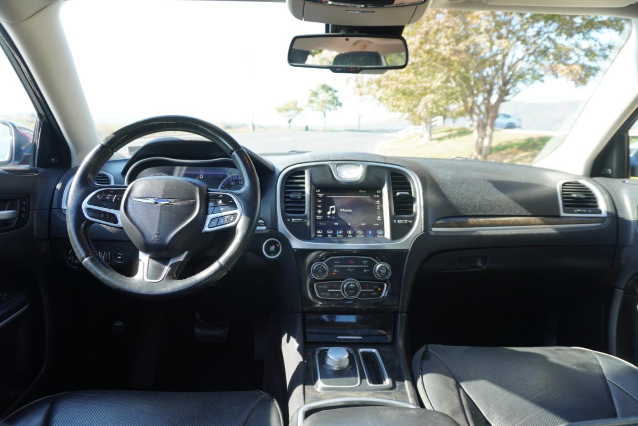 Chrysler 300 Limited RWD 2018