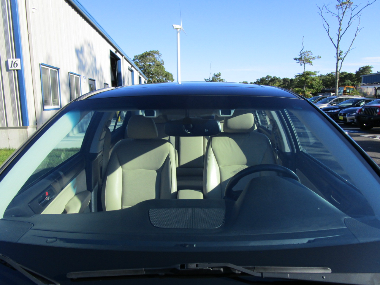 2015 Subaru Legacy 2.5i Limited photo 4