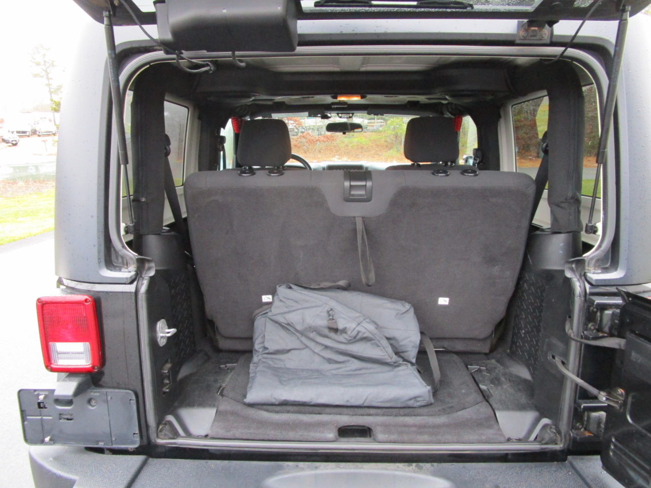 Jeep Wrangler Sport 4WD 2012