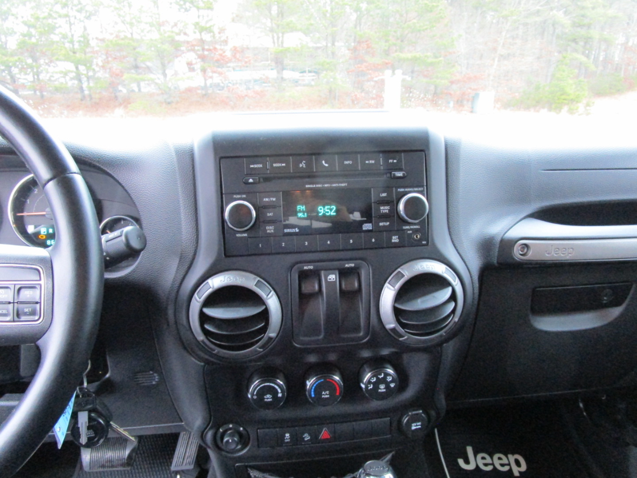 Jeep Wrangler Sport 4WD 2012