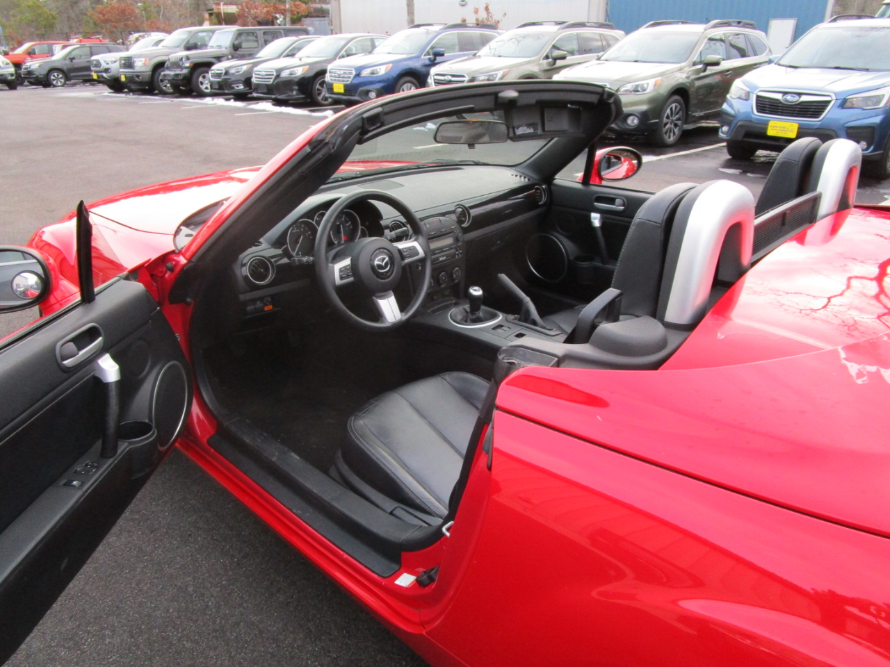 Mazda MX-5 Miata Grand Touring Hard Top 2007
