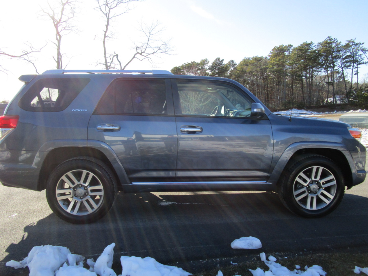 Toyota 4Runner Limited 4WD V6 2012