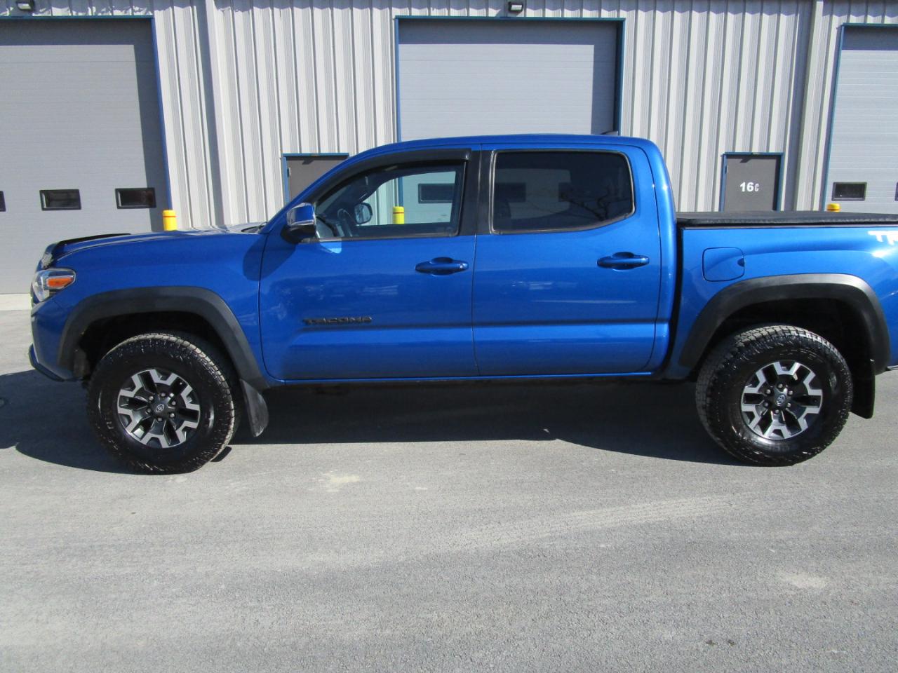 Toyota Tacoma  2016
