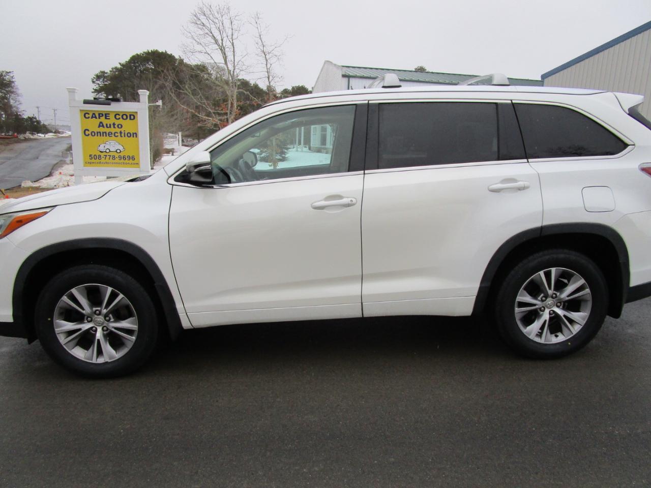 Toyota Highlander XLE AWD V6 2015