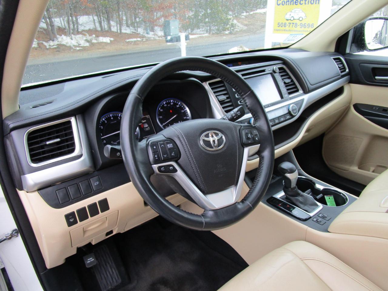 Toyota Highlander XLE AWD V6 2015