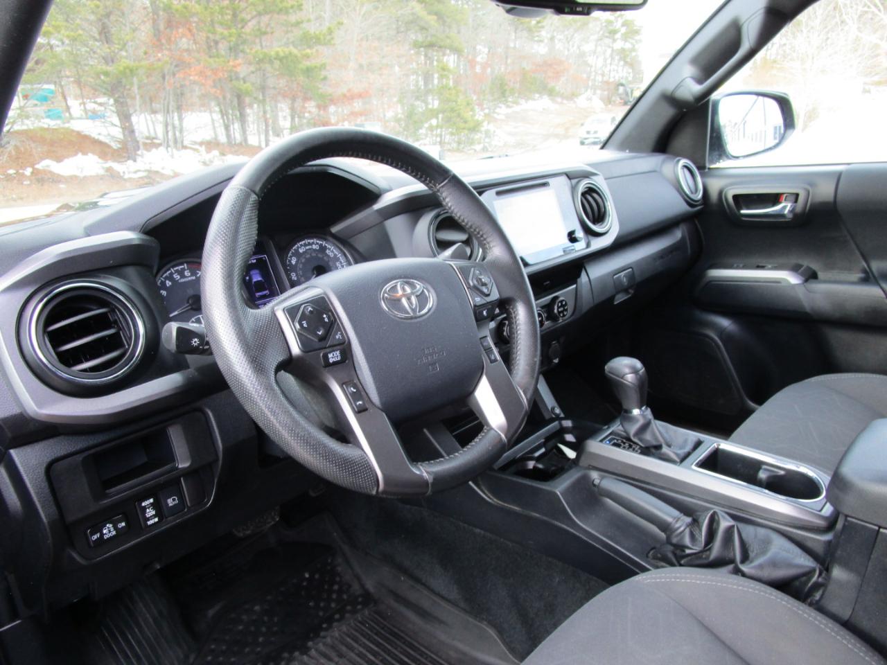 Toyota Tacoma TRD Off Road Double Cab 5' Bed V6 4x4 AT (Natl) 2018