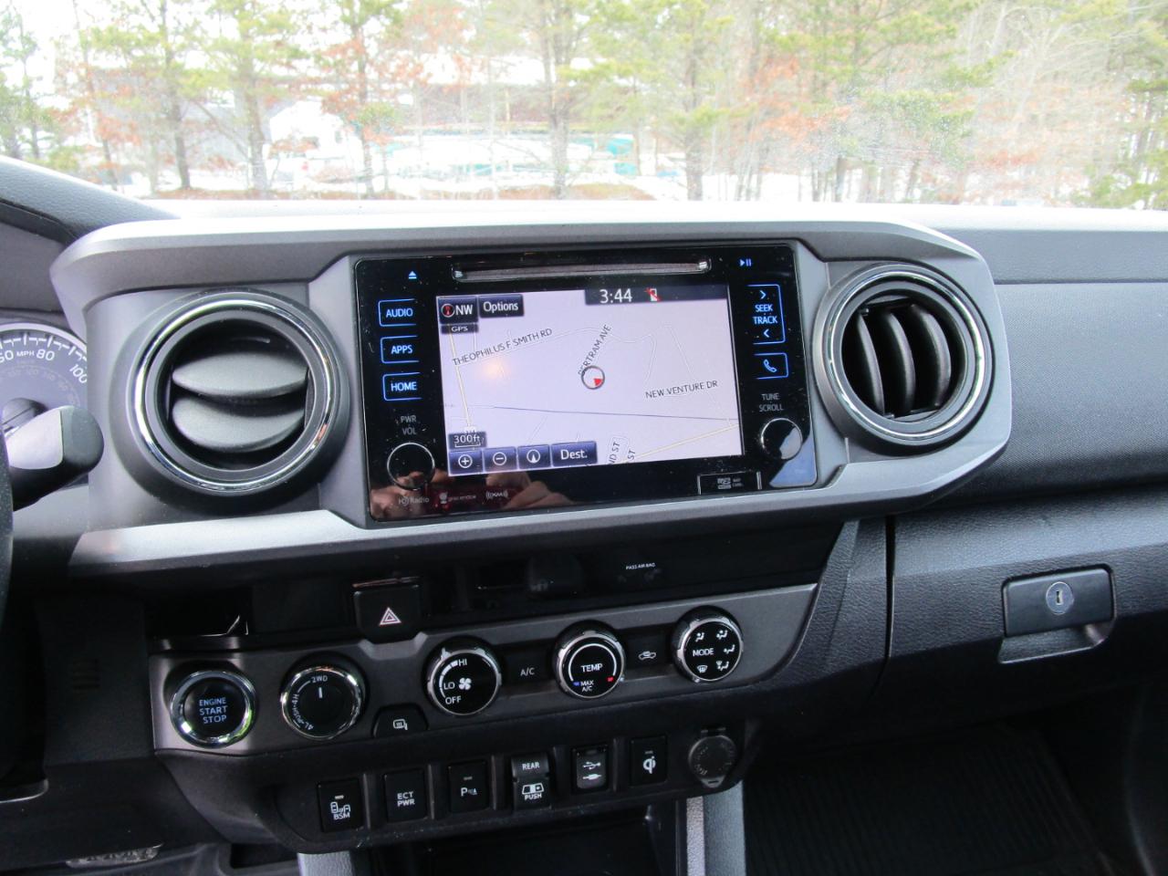 Toyota Tacoma TRD Off Road Double Cab 5' Bed V6 4x4 AT (Natl) 2018