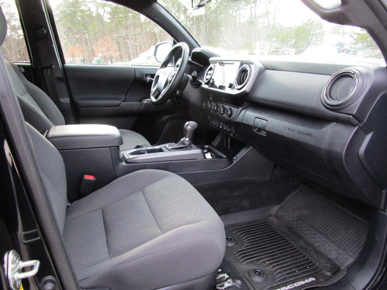 Toyota Tacoma TRD Off Road Double Cab 5' Bed V6 4x4 AT (Natl) 2018