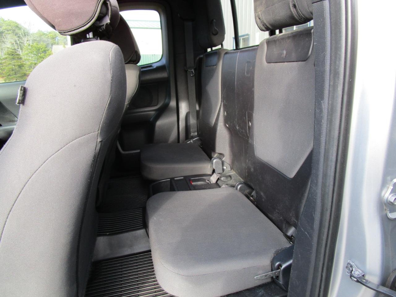 Toyota Tacoma TRD Sport Access Cab 6' Bed V6 4x4 AT (Natl) 2017