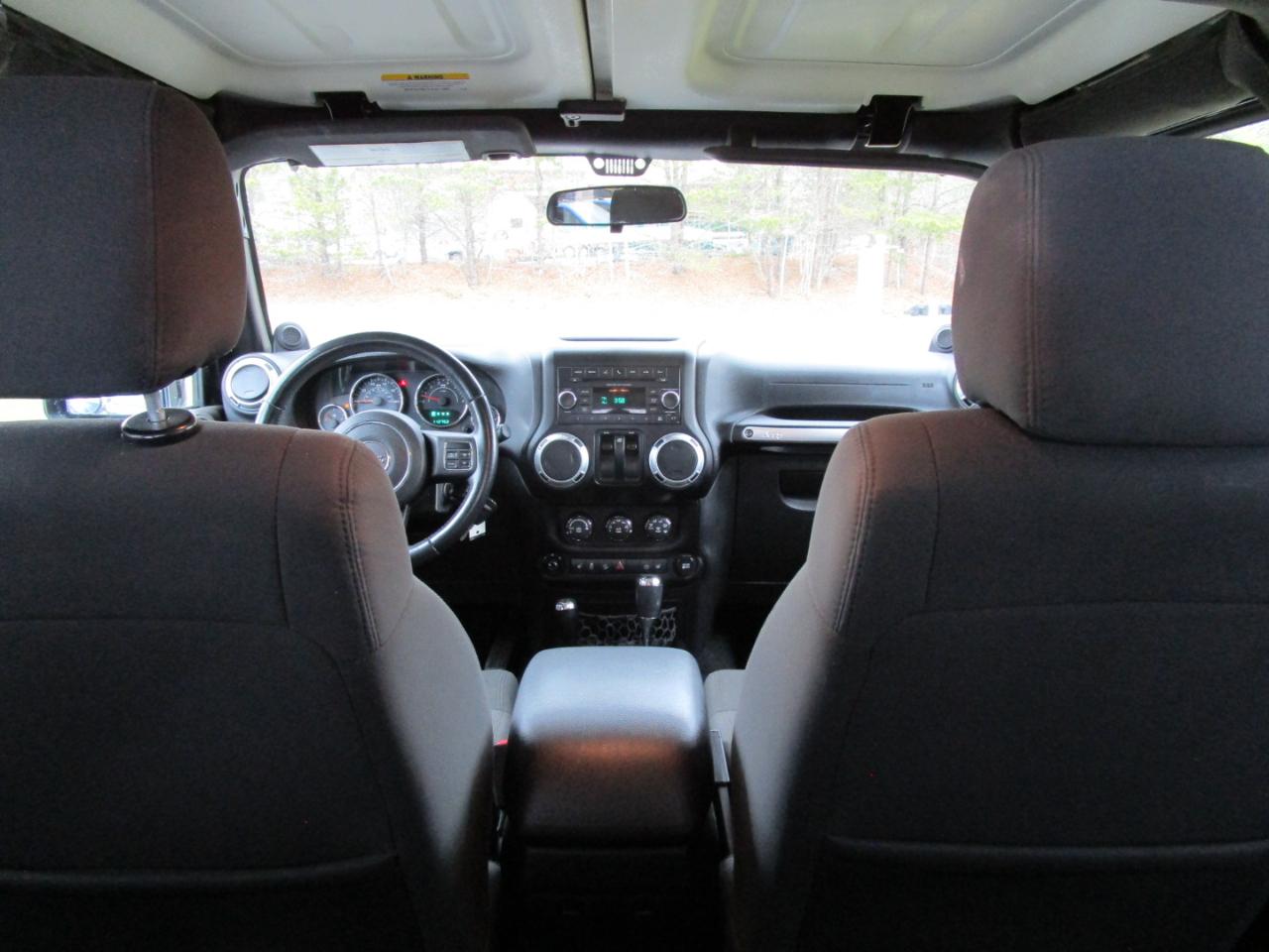 Jeep Wrangler Sahara 4WD 2012