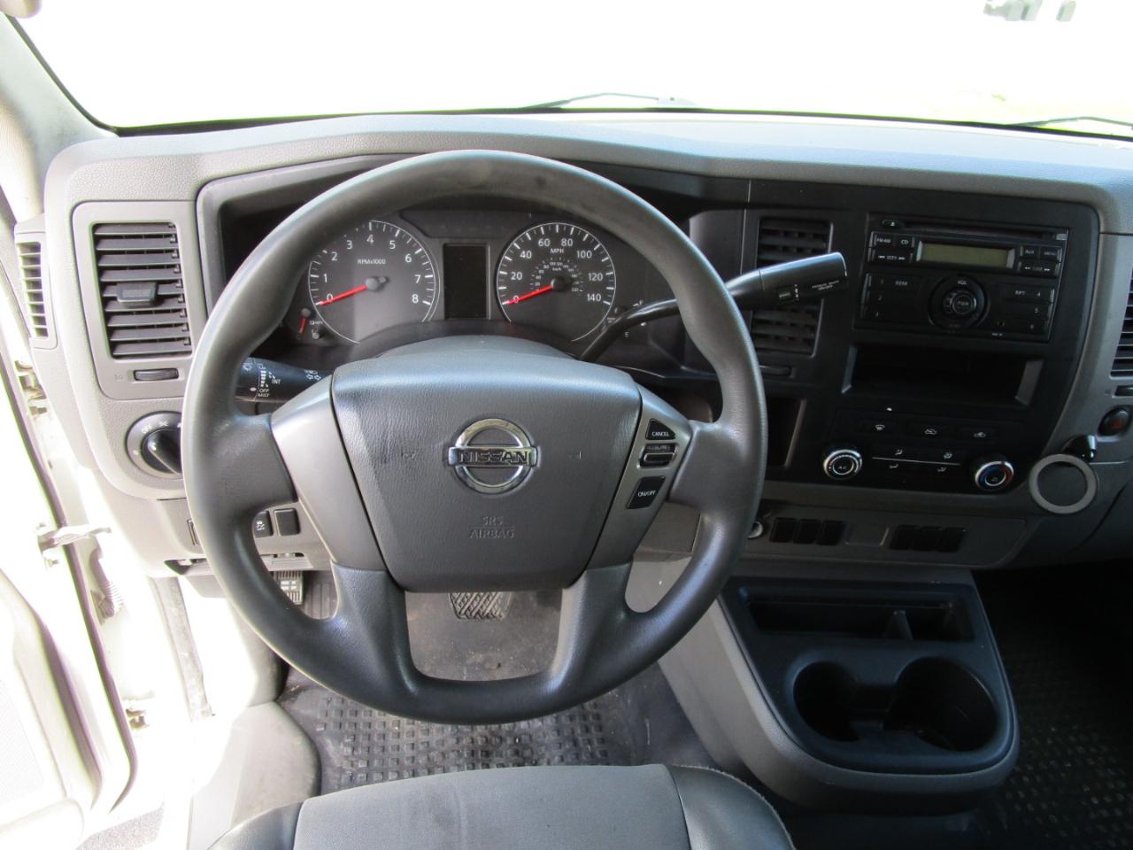 Nissan NV Cargo 2500 HD SV V6 2017