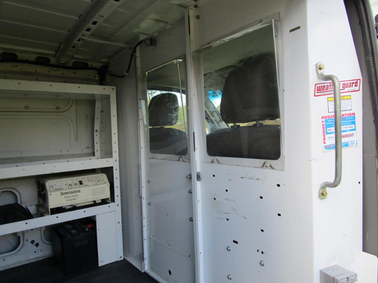 Nissan NV Cargo 2500 HD SV V6 2017