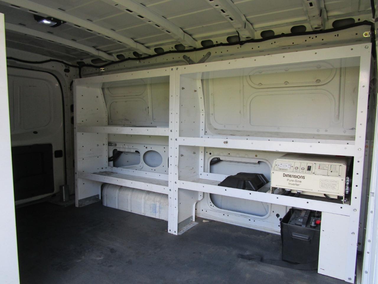 Nissan NV Cargo 2500 HD SV V6 2017