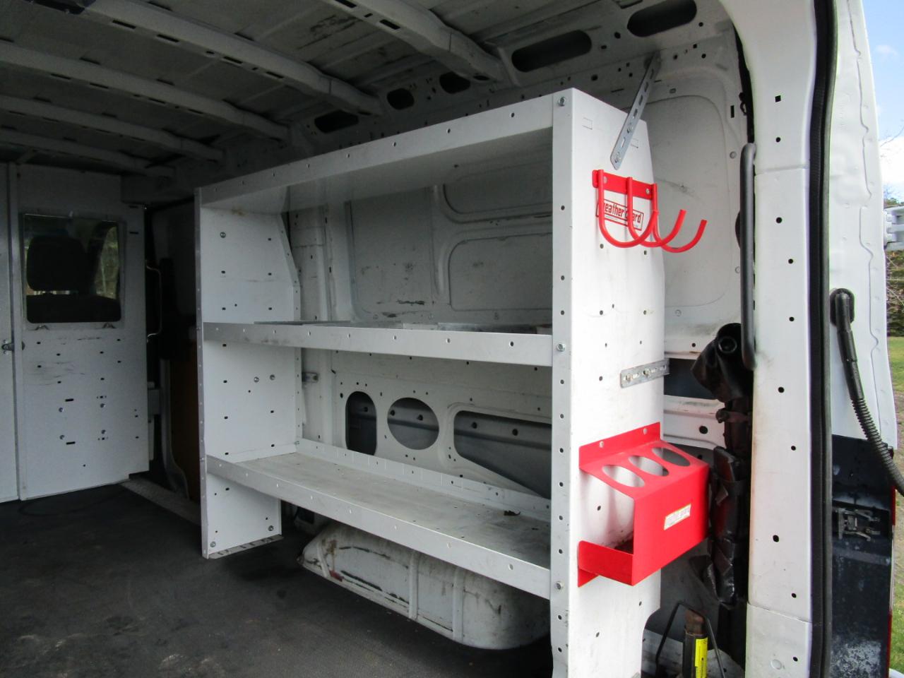 Nissan NV Cargo 2500 HD SV V6 2017