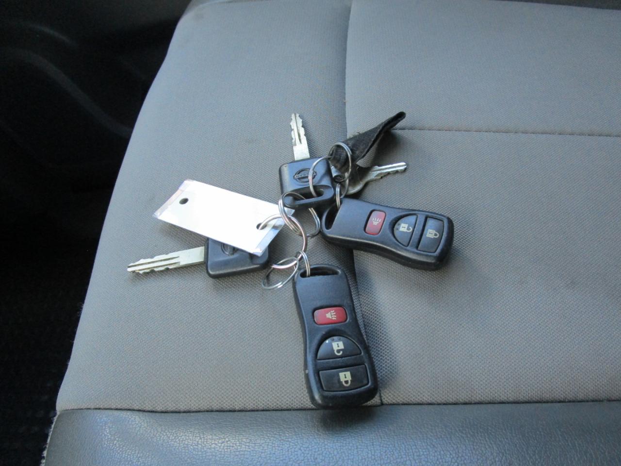 Nissan NV Cargo 2500 HD SV V6 2017