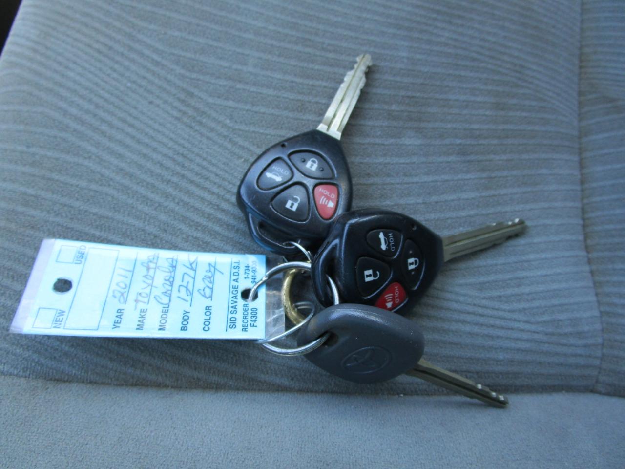 Toyota Corolla S 5-Speed MT 2011